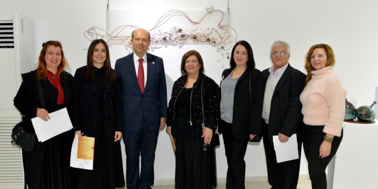 Cumhurbaşkanı Tatar, Kuzey Kıbrıs Seramikçiler Derneği’nin 16. Dernek Üyeleri Sergisinin açılışına katıldı