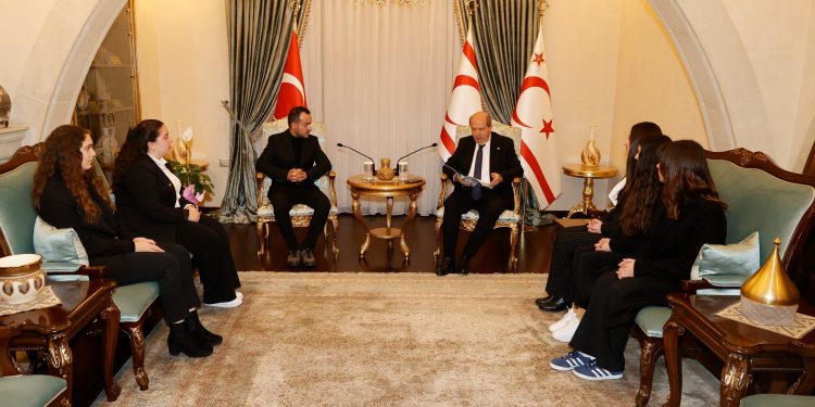 Cumhurbaşkanı Tatar, Atatürk Öğretmen Akademisi öğrencilerini kabul etti