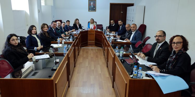 Hukuk, Siyasi İşler, Dışilişkiler ve Savunma Komitesi toplandı