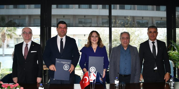 DAÜ ile Tangül Ünal Çağıner Çocuklara Yardım Vakfı işbirliği protokolü imzaladı