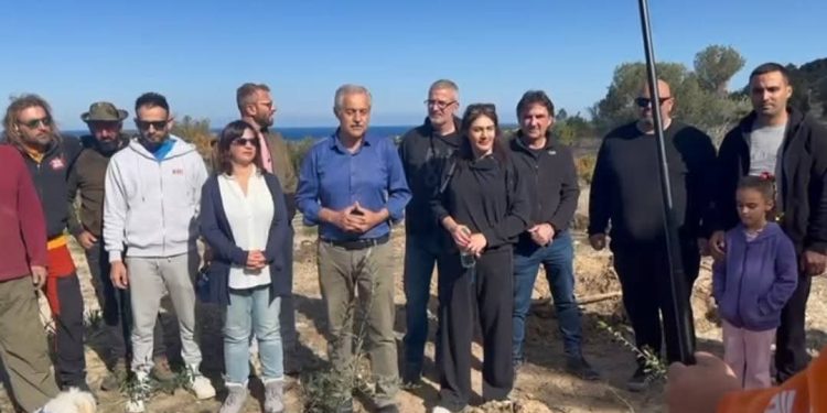 Pilot Özcezarlı anısına Tatlısu’da fidan dikildi