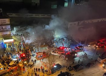 Konya’da 3 katlı bina çöktü… 2 kişi öldü, 3 kişi enkazdan sağ çıkarıldı