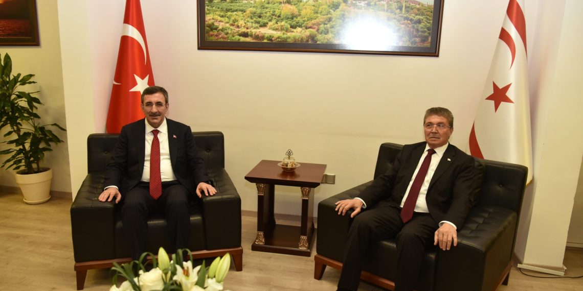 TC Cumhurbaşkanı Yardımcısı Yılmaz, Başbakan Üstel ile görüştü