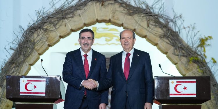 Cumhurbaşkanı Tatar ile TC Cumhurbaşkanı Yardımcısı Yılmaz, ortak basın açıklaması yaptı…Tatar: Yapıcı tutumumuzu devam ettiriyoruz
