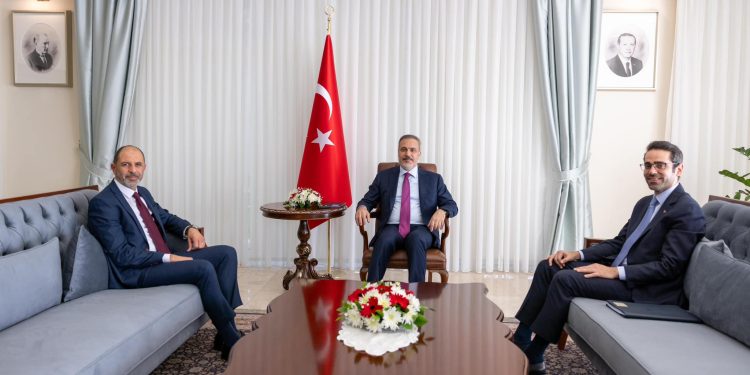 Türkiye Cumhuriyeti Dışişleri Bakanı Hakan Fidan, Kudret Özersay ile görüştü