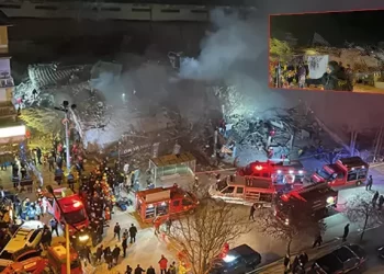 Konya’da 3 katlı bina çöktü