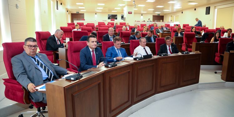 Meclis Genel Kurulu’nda iki yasa tasarısı kabul edildi