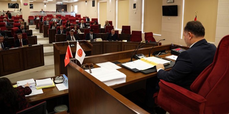 Meclis’te trafik de gündeme taşındı