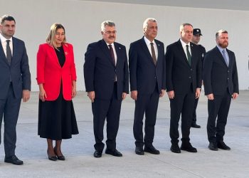 TBMM Güvenlik ve İstihbarat Komisyonu heyeti KKTC’de temaslarda bulunuyor