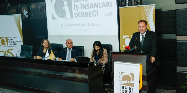 Öztürkler: Sürdürülebilir ekonomi girişimcilik ve eğitimle mümkün