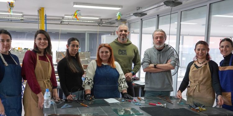 ARUCAD Atölyelerinde AML Branş Öğretmenlerine cam ve seramik eğitimi verildi