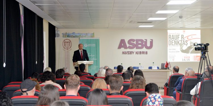 “Rauf Raif Denktaş, başarı öyküsünün en önemli kahramanlarından biridir”