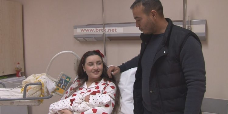 Yeni yılın ilk bebeği Gazimağusa’da dünyaya geldi