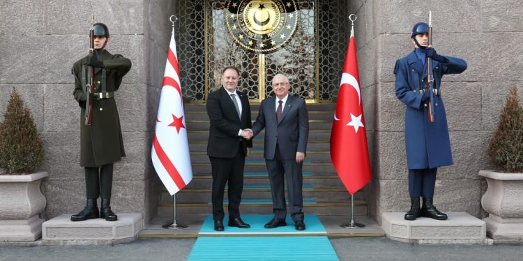 Öztürkler: Kıbrıs Adası’nda barışın simgesi TSK’dır