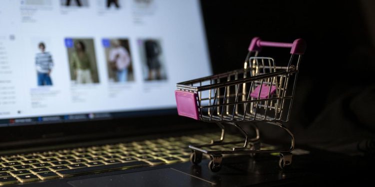 Türkiye'de eihracat 2024'te 6,4 milyar dolara yaklaştı