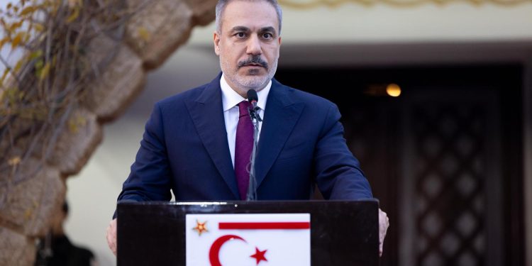 Fidan: “Kıbrıs’ın iki devletli bir çözüm içerisinde yoluna devam etmesi gerekiyor”