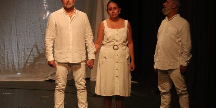 “Yarım Canlar Destanı” KKTC turnesine çıkıyor