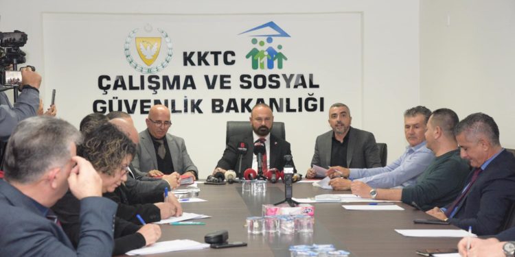 Asgari Ücret Saptama Komisyonu toplandı