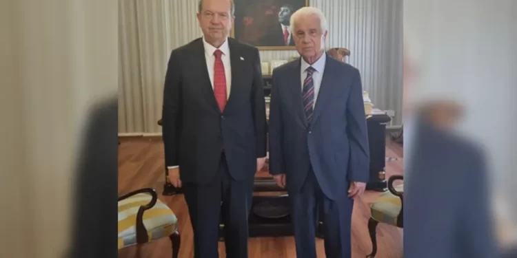 Cumhurbaşkanı Tatar, 3. Cumhurbaşkanı Eroğlu’nu arayarak geçmiş olsun dileklerini iletti