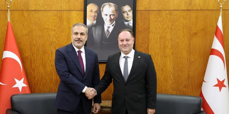 Meclis Başkanı Öztürkler, TC Dışişleri Bakanı Fidan’ı kabul etti