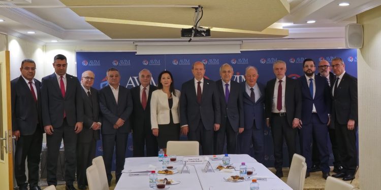 Tatar Ankara’da Avrasya İncelemeleri Merkezi’nde yuvarlak masa toplantısına katıldı