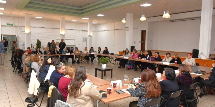 BM Genel Sekreteri Yardımcısı DiCarlo İki Toplumlu Kıbrıs Kadın Koalisyonu temsilcileriyle bir araya geldi