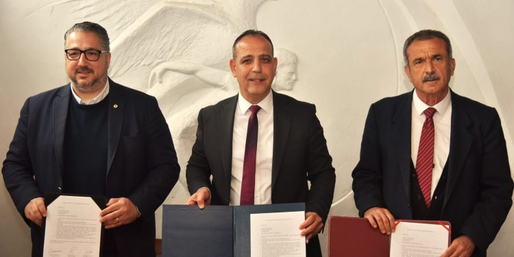 21. Kıbrıs Tiyatro Festivali için üç belediyeden ortak protokol