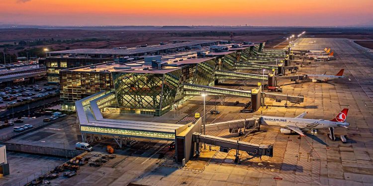 Sivil Havacılık Dairesi Müdürü Sofi pazara kadar İstanbul’a bazı seferlerin iptal edildiğini açıkladı