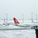 THY olumsuz hava koşulları nedeniyle yarın bazı uçuşlarını da iptal etti