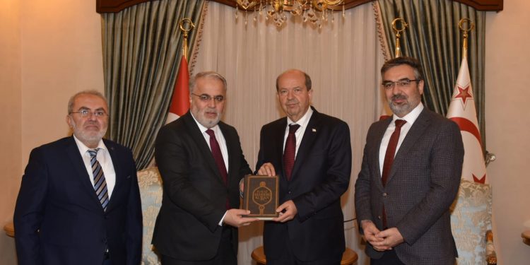 Tatar, Berat Kandili programına katılmak için ülkeye gelen TC Diyanet İşleri Başkan Yardımcısı İşliyen’i kabul etti