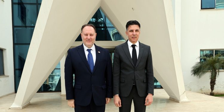Öztürkler, Gönyeli Alayköy Belediye Başkanı Amcaoğlu’nu ziyaret etti