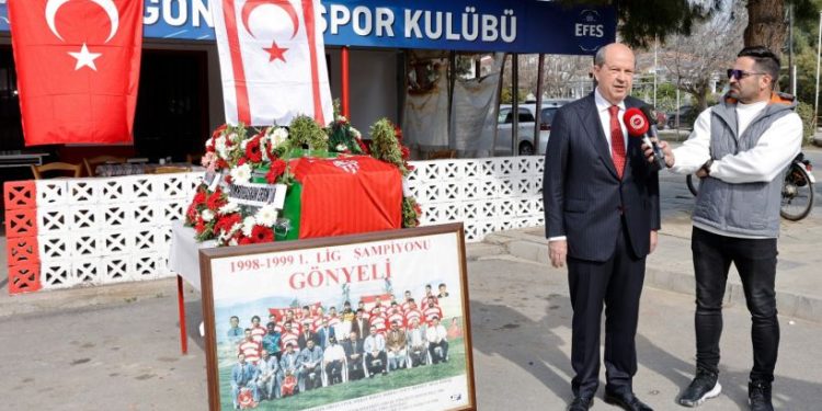 Cumhurbaşkanı Tatar, hayatını kaybeden iş insanı Cansu Ercantan için Gönyeli Spor Kulübü’nde düzenlenen törene katıldı