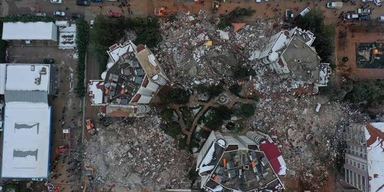 Gaziantep’te 51 kişinin öldüğü apartmana ilişkin kolon kesilmesine yönelik yeni iddianame