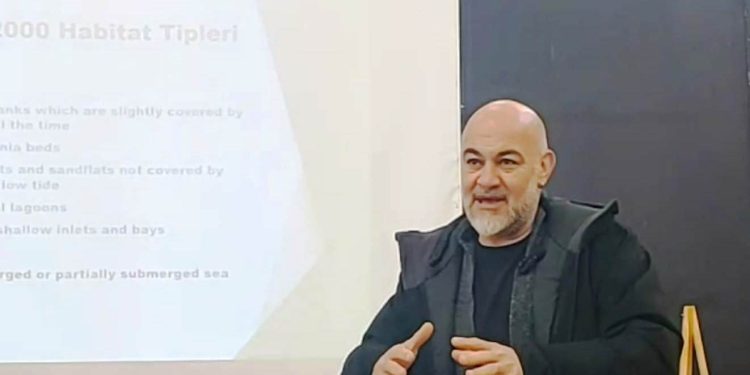 Dr. Çiçek: Karbon miktarı arttı, denizler ve deniz canlıları olumsuz etkileniyor