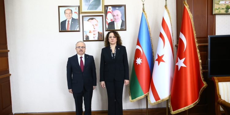 Türkiye’nin Bakü Büyükelçisi Akgün, KKTC Bakü Temsilciliğini ziyaret etti