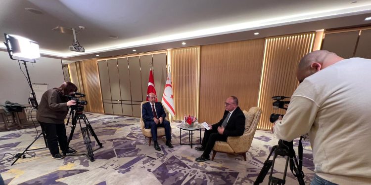 Cumhurbaşkanı Tatar: “Güney Kıbrıs’ın ABD ve Fransa ile anlaşmaları hukuka aykırı”