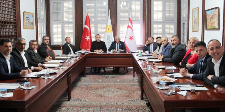Belediye başkanları sokak aydınlatmaları konusunu ele aldı