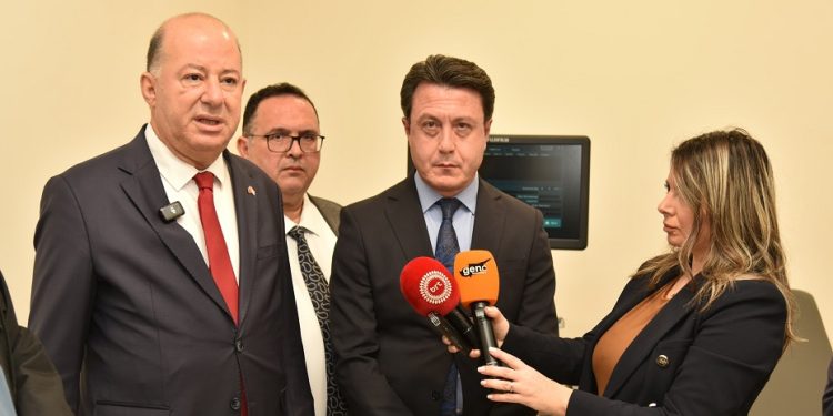 Acil Durum Hastanesi’ne Türkiye İş Bankası tarafından ultrason cihazı bağışlandı