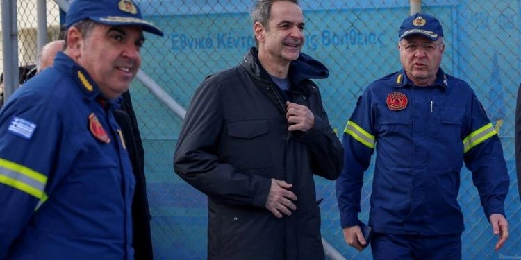 Yunanistan Başbakanı Miçotakis Santorini Adası’nı ziyaret etti