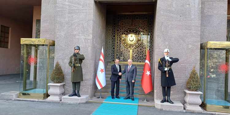 Ertuğruloğlu, TC Milli Savunma Bakanı Güler ile görüştü