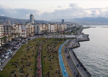 İzmir Valiliğinden Ege Denizi’ndeki sismik hareketliliğe ilişkin açıklama