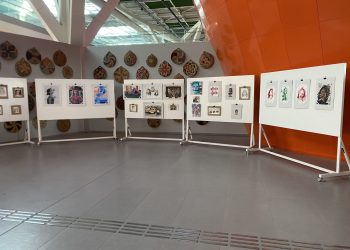 Diren Sanıvar’ın “İfadeler” sergisi Ercan Havalimanı’nda açıldı