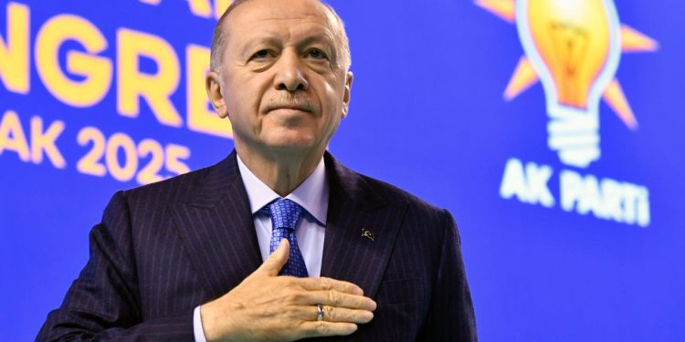 AK Parti’nin 8. Olağan Büyük Kongresi yarın yapılacak