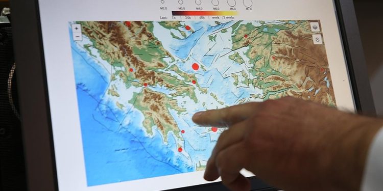 Ege Denizi’nde 28 Ocak’tan bugüne kadar 570 deprem meydana geldi