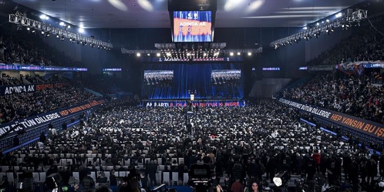 AK Parti, 8. Olağan Büyük Kongresi gerçekleştiriliyor