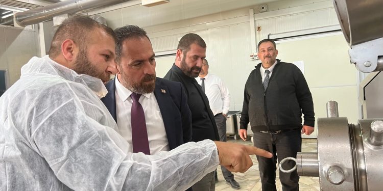 Çavuş, Aket Et Ürünleri Sanayi tesisini ziyaret etti