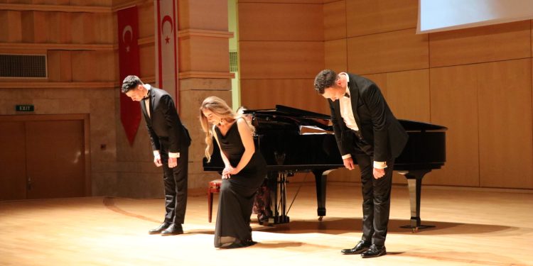 “Çanakkale Geçilmez” konseri tamamlandı