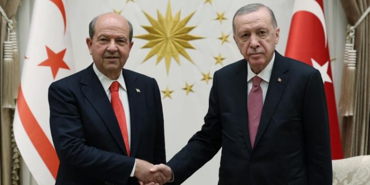 Cumhurbaşkanı Tatar, TC Cumhurbaşkanı Erdoğan ile telefonda görüştü ve bayramını kutladı