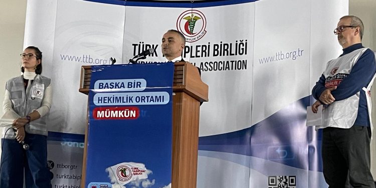 KTTB Başkanı Dalkan, TTB’nin Ankara’da gerçekleştirilen Büyük Hekim Buluşması ve Forumu’na katıldı