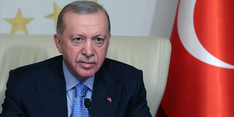 Erdoğan: “AB’ye tam üyelik hedefimizi muhafaza ediyoruz”